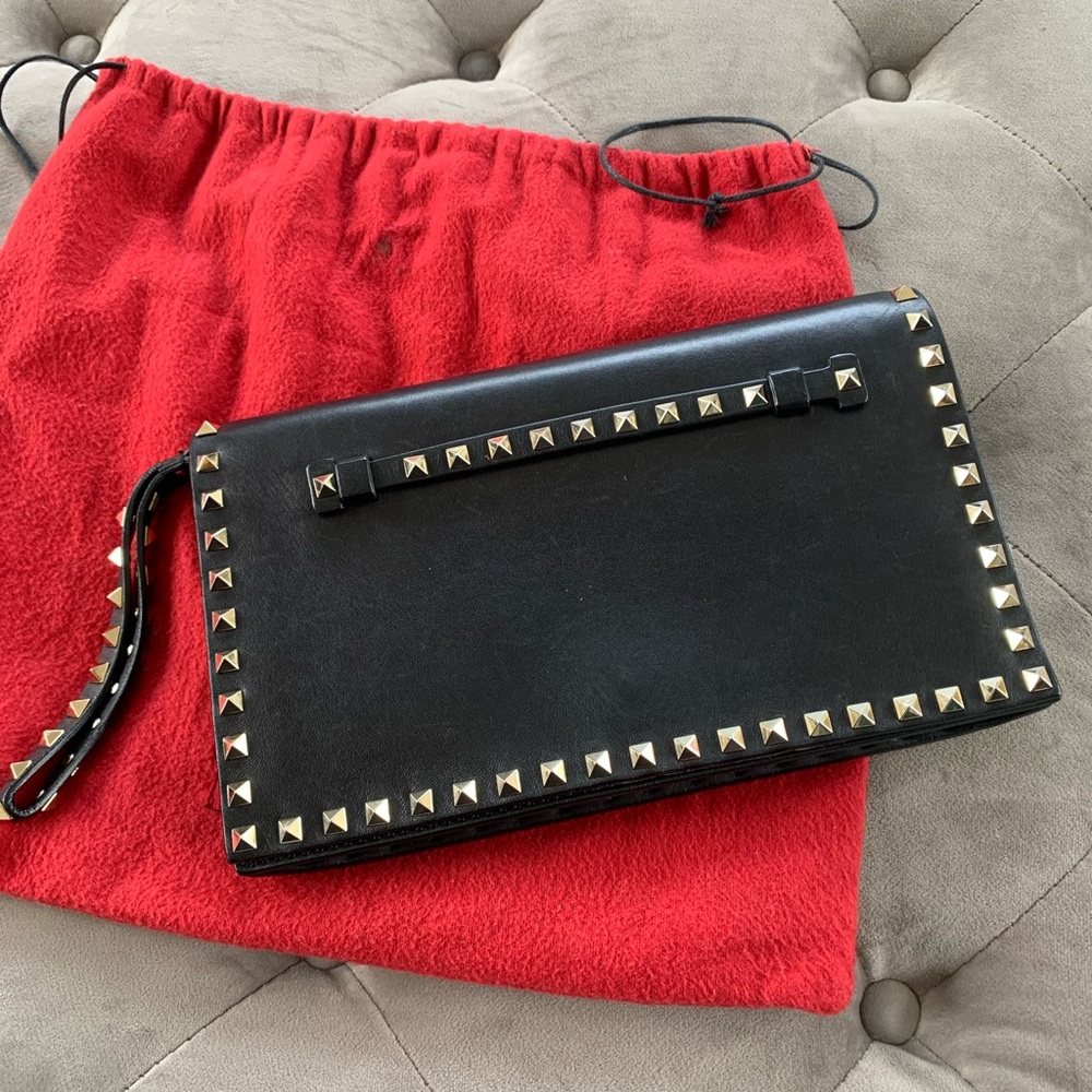 ⛔️🚫SOLD🚫⛔️Valentino Garavani Rockstud clutch - Picture 4 of 8